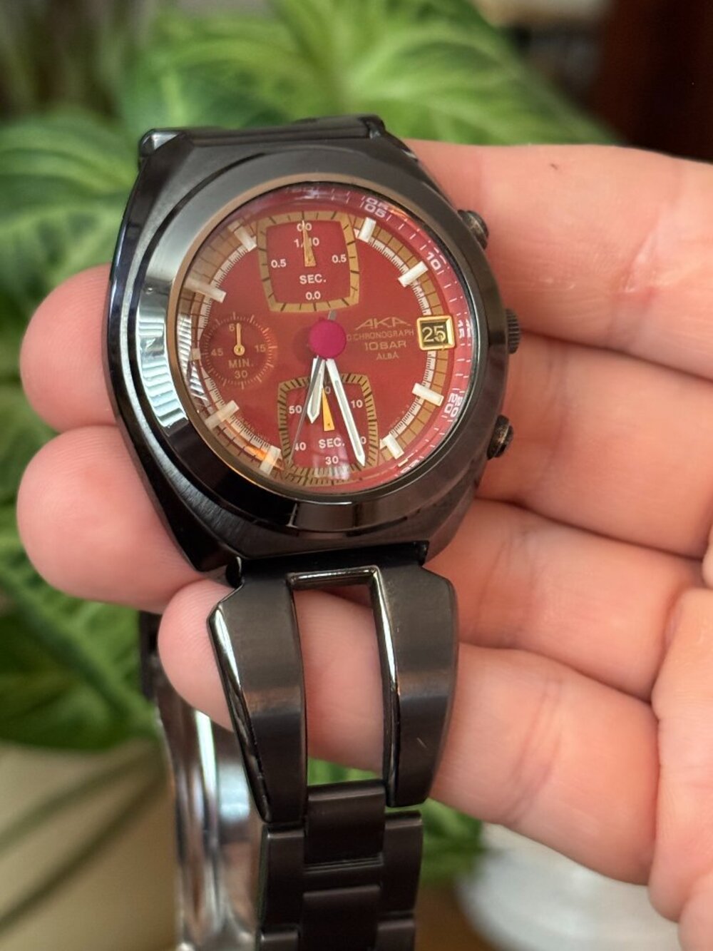 Alba AKA Chronograph 10BAR Red Dial — Black PVD Bracelet